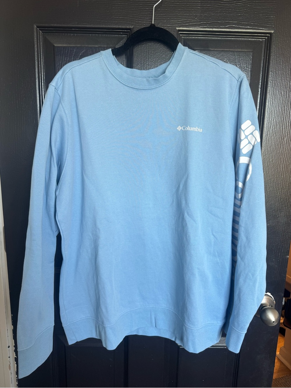 Columbia Sky Blue Long Sleeve Crew Sweatshirt with Sleeve Graphic